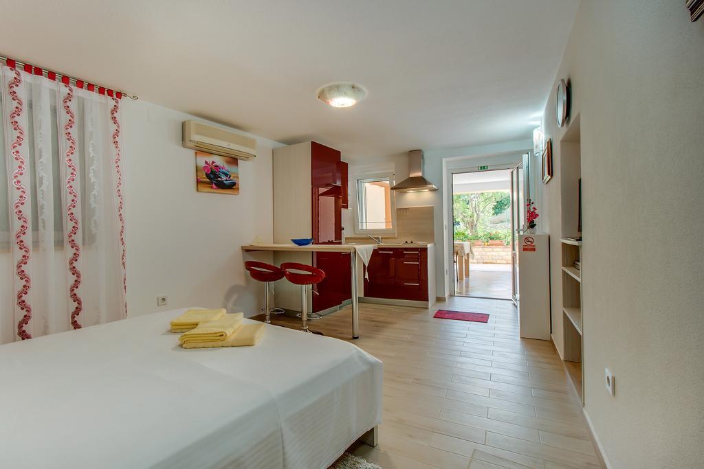 Apartments Leila Mali Lošinj Exterior foto